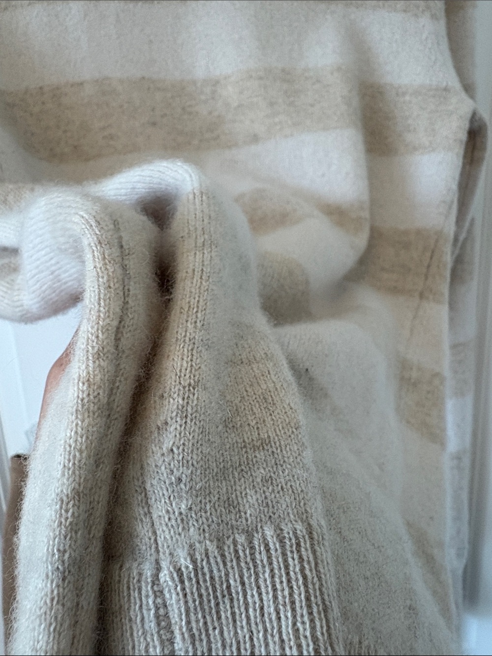 100% Cashmere Beige/Tan Stripe Sweater - Picture 4 of 6